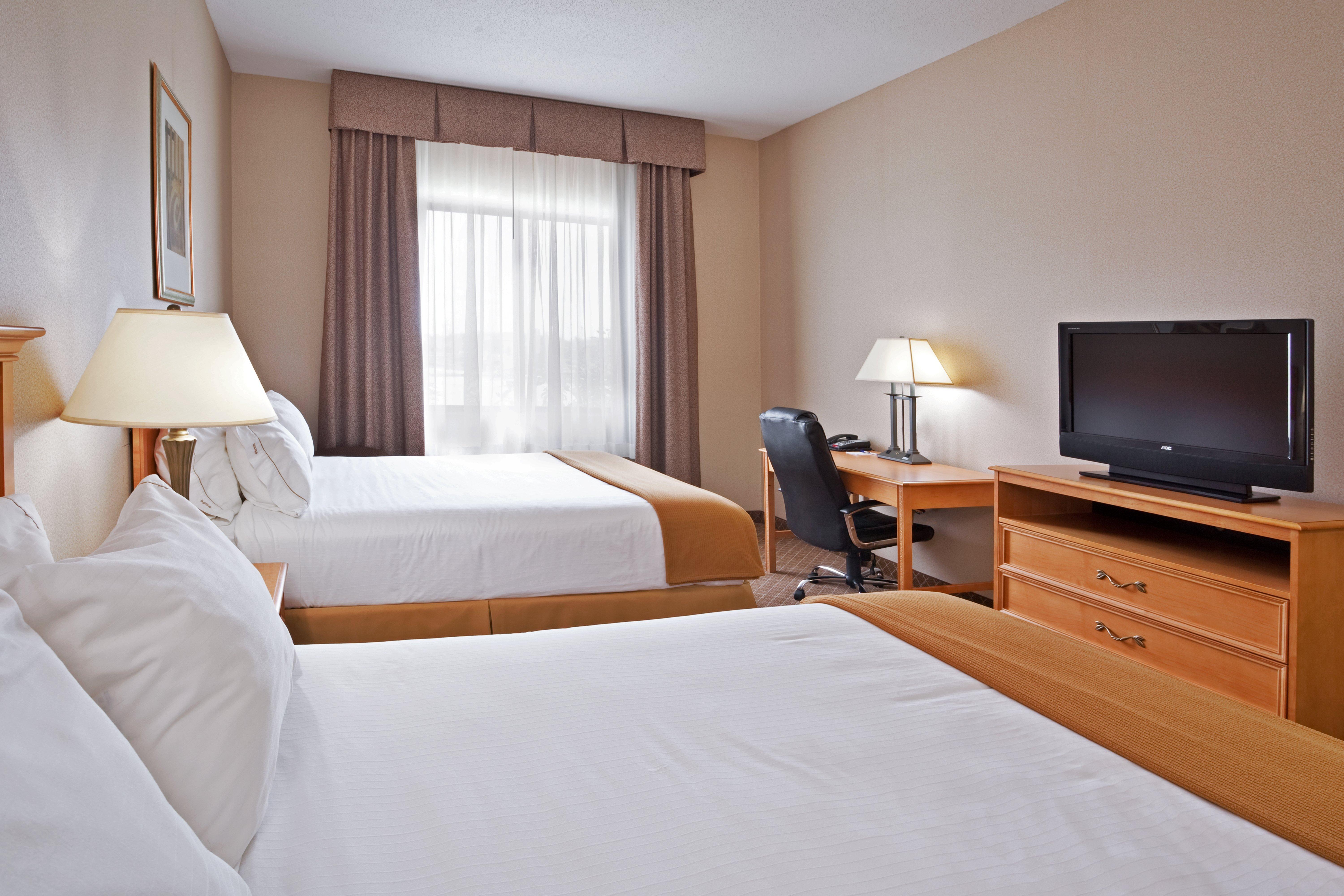 Holiday Inn Express Hotel & Suites Chesterfield - Selfridge Area By Ihg Exterior foto